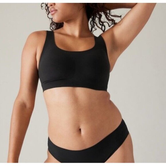 Athleta Other - Athleta S Ritual Pull On Sports Bra Women's Small Cup D-DD Black